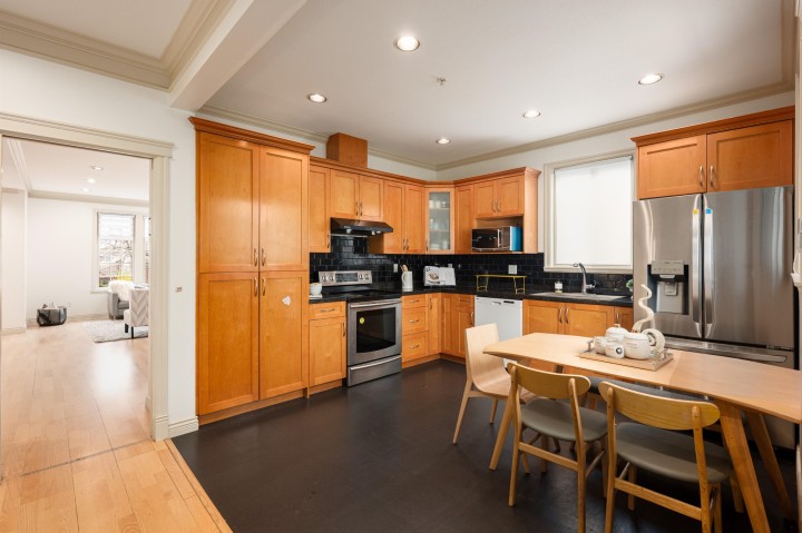 Photo 14 at 7949 Montcalm Street, Marpole, Vancouver West