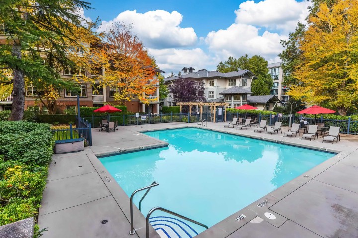 Photo 1 at 313 - 4883 Maclure Mews, Quilchena, Vancouver West