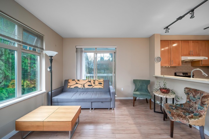 Photo 4 at 313 - 4883 Maclure Mews, Quilchena, Vancouver West