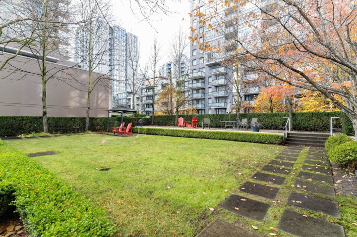 Photo 33 at 2103 - 1001 Richards Street, Downtown VW, Vancouver West