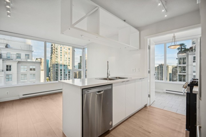 Photo 8 at 2103 - 1001 Richards Street, Downtown VW, Vancouver West