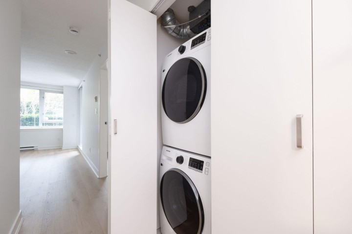 Photo 16 at 302 - 1030 W Broadway Street, Fairview VW, Vancouver West