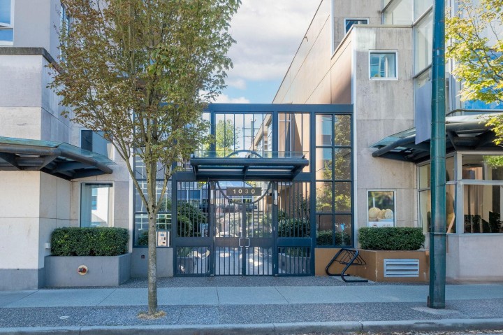 Photo 26 at 302 - 1030 W Broadway Street, Fairview VW, Vancouver West