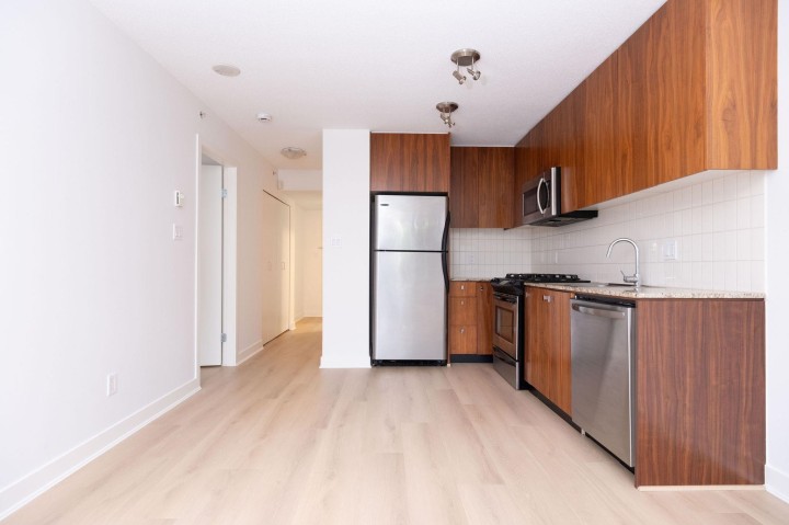 Photo 7 at 302 - 1030 W Broadway Street, Fairview VW, Vancouver West