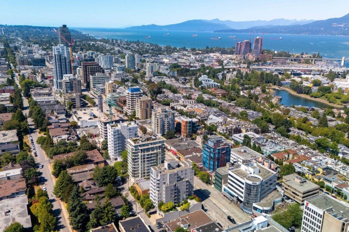 Photo 34 at 302 - 1030 W Broadway Street, Fairview VW, Vancouver West