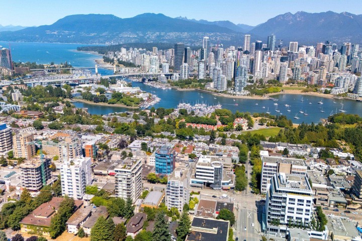 Photo 35 at 302 - 1030 W Broadway Street, Fairview VW, Vancouver West