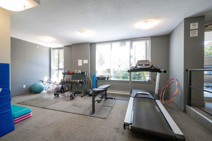 Photo 31 at 302 - 1030 W Broadway Street, Fairview VW, Vancouver West