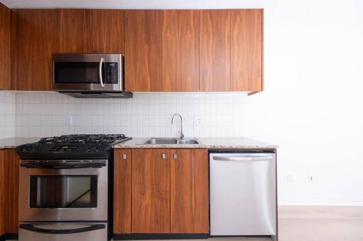 Photo 8 at 302 - 1030 W Broadway Street, Fairview VW, Vancouver West