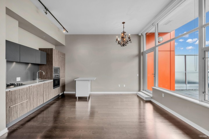 Photo 3 at 802 - 123 W 1st Avenue, False Creek, Vancouver West