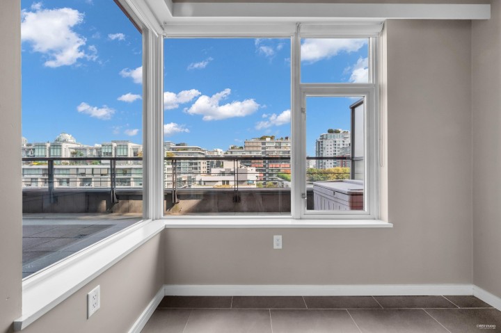 Photo 15 at 802 - 123 W 1st Avenue, False Creek, Vancouver West