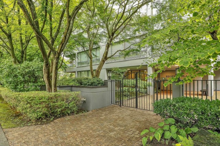 Photo 5 at 1202 - 2115 W 40th Avenue, Kerrisdale, Vancouver West