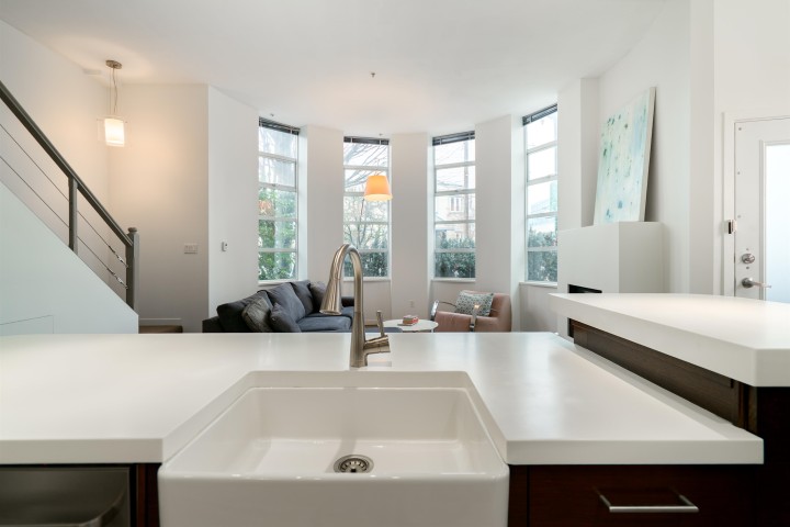 Photo 2 at 2315 Ash Street, Fairview VW, Vancouver West