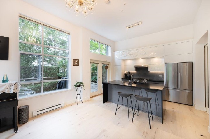 Photo 9 at 5952 Chancellor Mews, University VW, Vancouver West