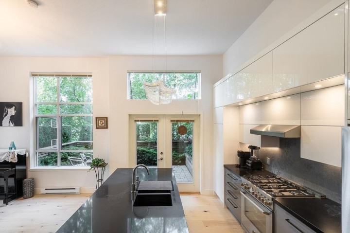 Photo 11 at 5952 Chancellor Mews, University VW, Vancouver West