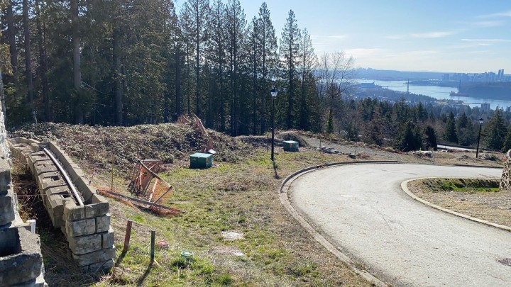 Photo 5 at 2124 Union Court, Panorama Village, West Vancouver