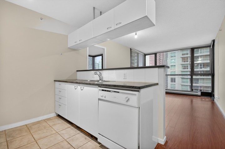 Photo 2 at 801 - 1367 Alberni Street, West End VW, Vancouver West