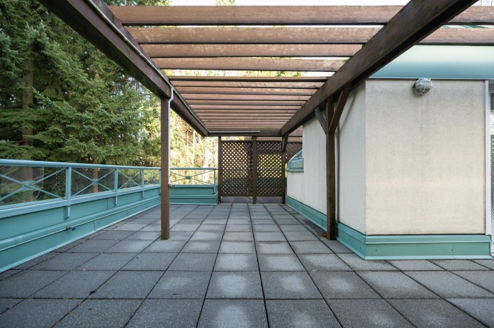 Photo 17 at 364 Taylor Way, Park Royal, West Vancouver