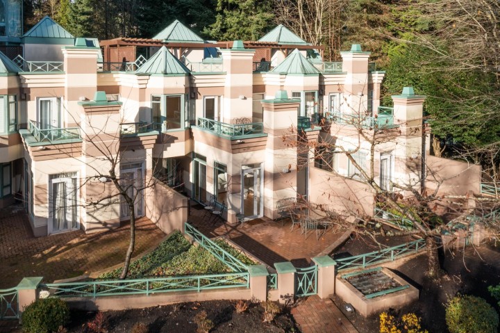 Photo 5 at 364 Taylor Way, Park Royal, West Vancouver