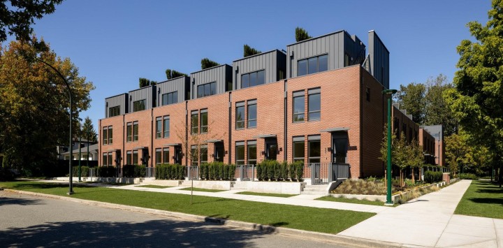 Photo 11 at 807 W 38th Avenue, Cambie, Vancouver West