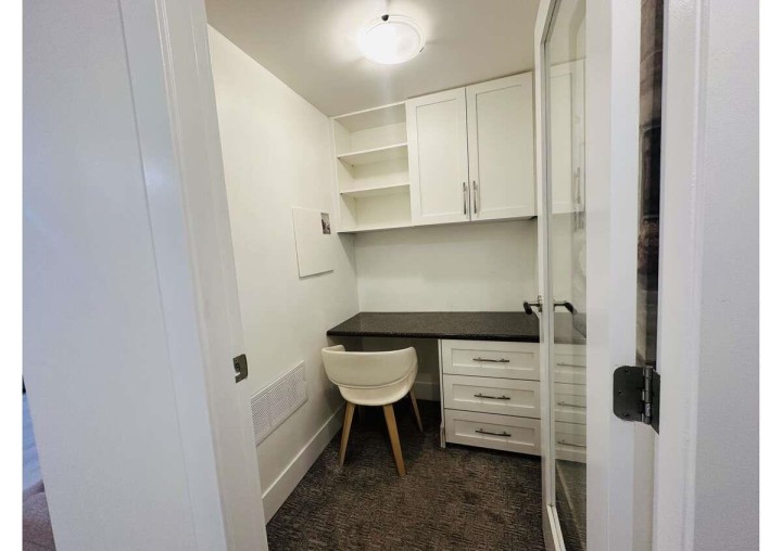 Photo 6 at 202 - 1033 Marinaside Crescent, Yaletown, Vancouver West