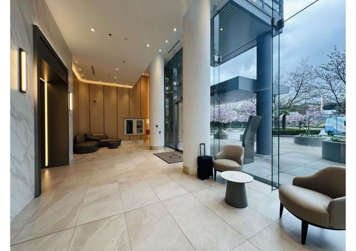 Photo 12 at 202 - 1033 Marinaside Crescent, Yaletown, Vancouver West