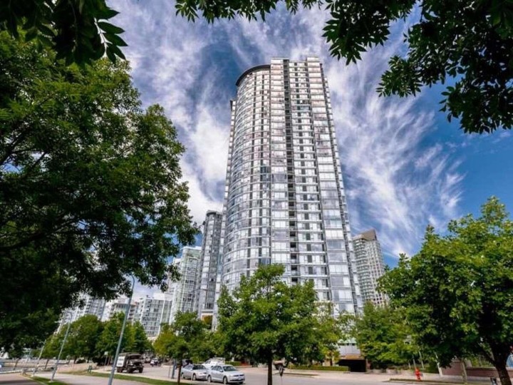 Photo 14 at 202 - 1033 Marinaside Crescent, Yaletown, Vancouver West