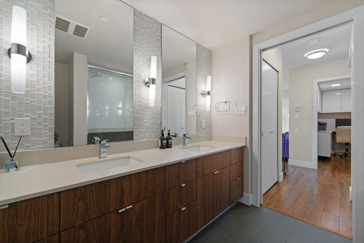 Photo 17 at 1501 - 159 W 2nd Street, False Creek, Vancouver West