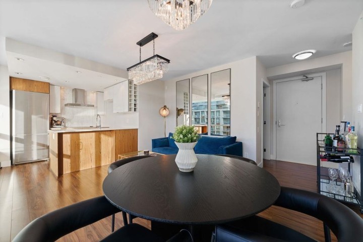 Photo 5 at 1501 - 159 W 2nd Street, False Creek, Vancouver West