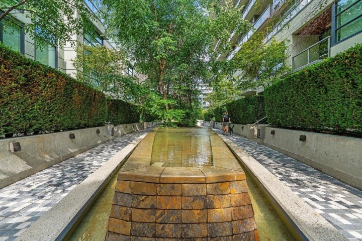 Photo 24 at 1501 - 159 W 2nd Street, False Creek, Vancouver West