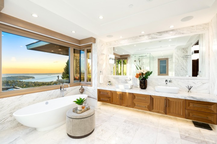 Photo 24 at 1036 Eyremount Drive, British Properties, West Vancouver