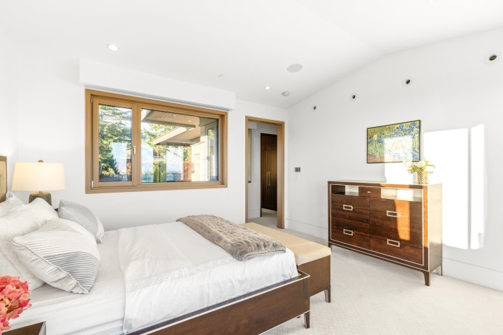 Photo 34 at 1036 Eyremount Drive, British Properties, West Vancouver