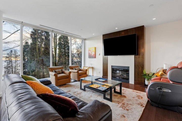 Photo 3 at TH102 - 1139 W Cordova Street, Coal Harbour, Vancouver West