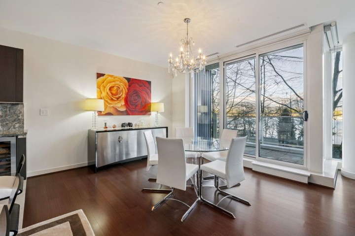 Photo 5 at TH102 - 1139 W Cordova Street, Coal Harbour, Vancouver West