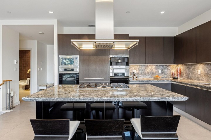 Photo 9 at TH102 - 1139 W Cordova Street, Coal Harbour, Vancouver West