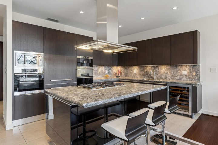 Photo 8 at TH102 - 1139 W Cordova Street, Coal Harbour, Vancouver West