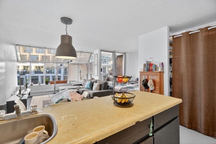 Photo 17 at 902 - 950 Drake Street, Downtown VW, Vancouver West