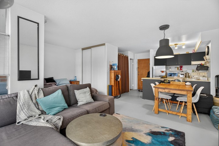 Photo 3 at 902 - 950 Drake Street, Downtown VW, Vancouver West