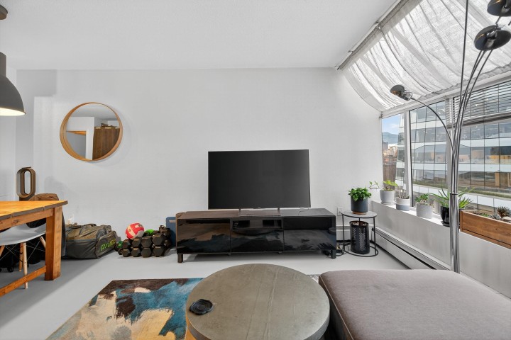 Photo 5 at 902 - 950 Drake Street, Downtown VW, Vancouver West