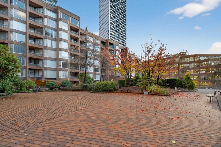 Photo 29 at 902 - 950 Drake Street, Downtown VW, Vancouver West