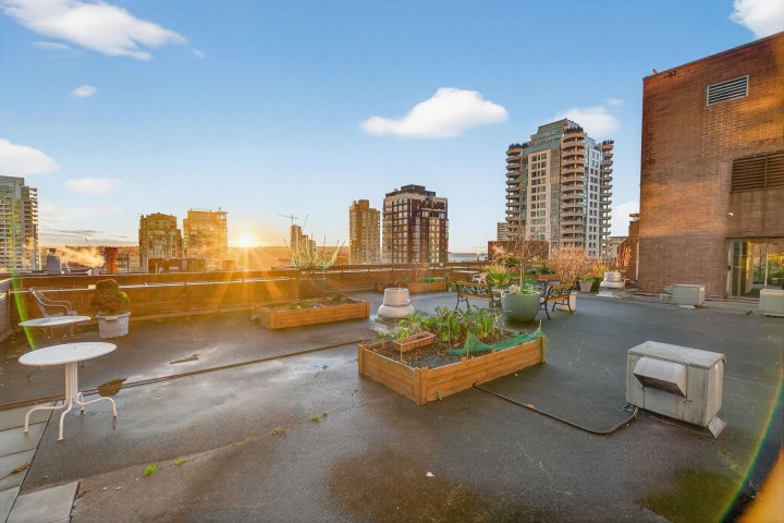 Photo 21 at 902 - 950 Drake Street, Downtown VW, Vancouver West