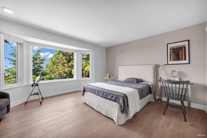 Photo 18 at 848 Fairmile Road, British Properties, West Vancouver