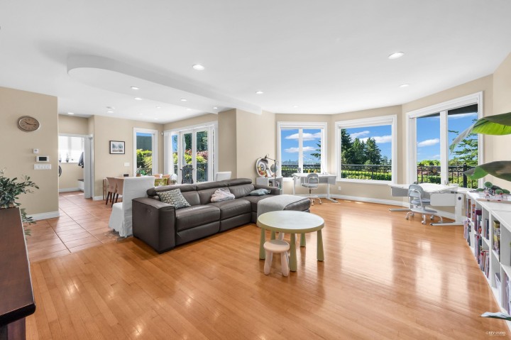 Photo 11 at 848 Fairmile Road, British Properties, West Vancouver