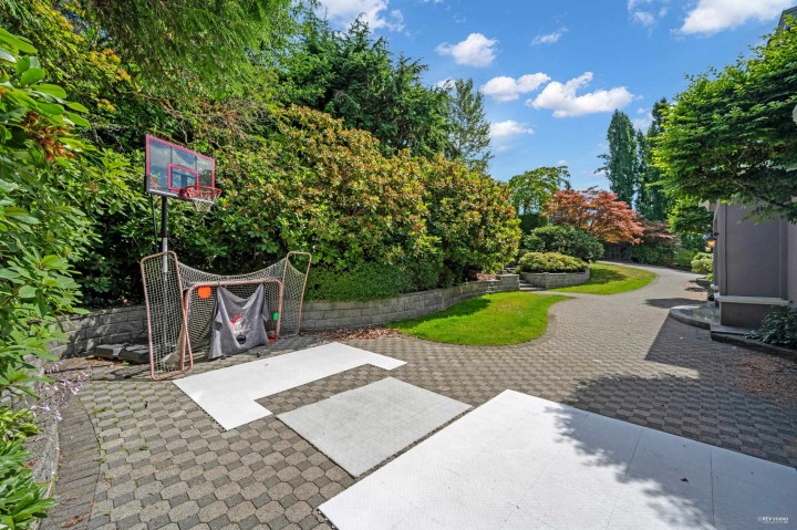 Photo 8 at 848 Fairmile Road, British Properties, West Vancouver