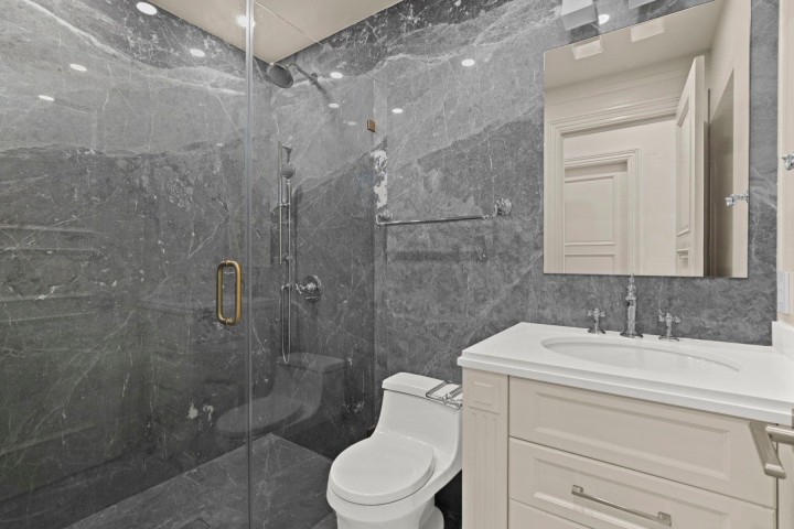 Photo 26 at 1445 Sandhurst Place, Chartwell, West Vancouver