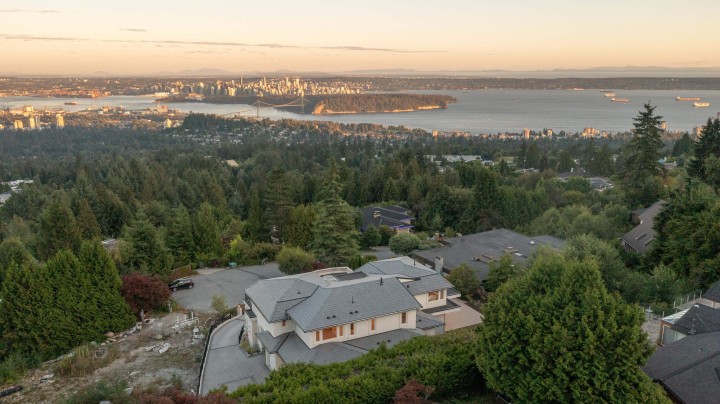 Photo 36 at 1445 Sandhurst Place, Chartwell, West Vancouver