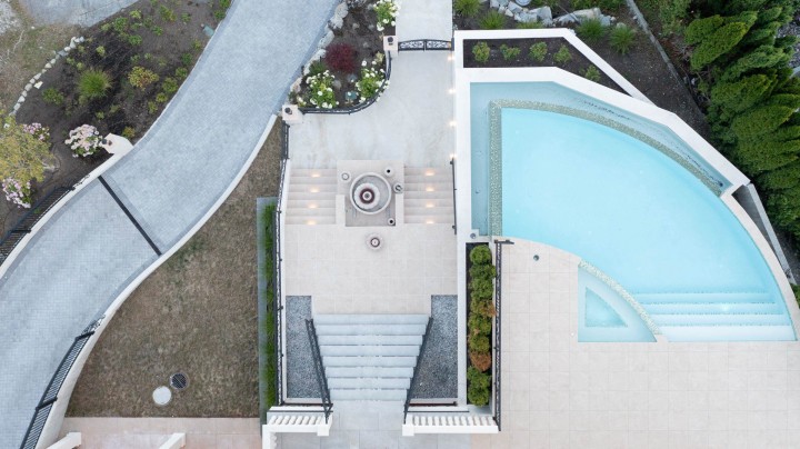 Photo 37 at 1445 Sandhurst Place, Chartwell, West Vancouver