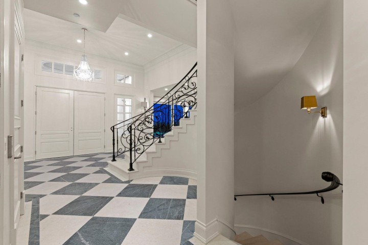 Photo 8 at 1445 Sandhurst Place, Chartwell, West Vancouver