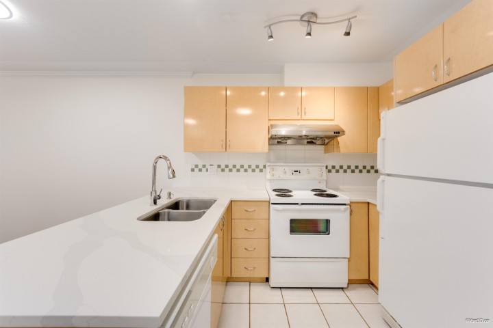 Photo 2 at 210 - 4989 Duchess Street, Collingwood VE, Vancouver East