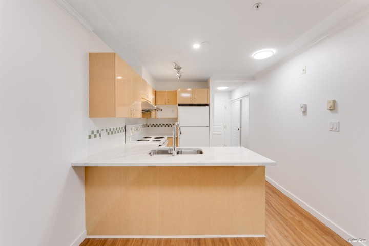 Photo 3 at 210 - 4989 Duchess Street, Collingwood VE, Vancouver East