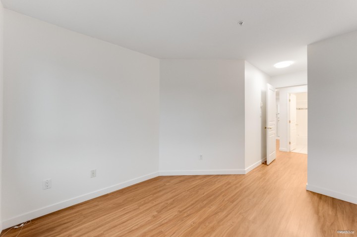 Photo 10 at 210 - 4989 Duchess Street, Collingwood VE, Vancouver East